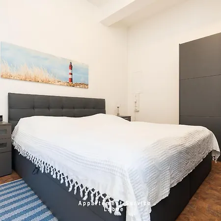 Meerluft Nur Wenige Minuten Vom Hafen Und Entfernt