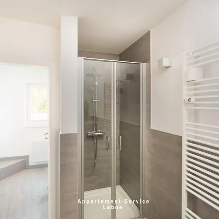 Meerluft Nur Wenige Minuten Vom Hafen Und Entfernt アパート ラーボエ