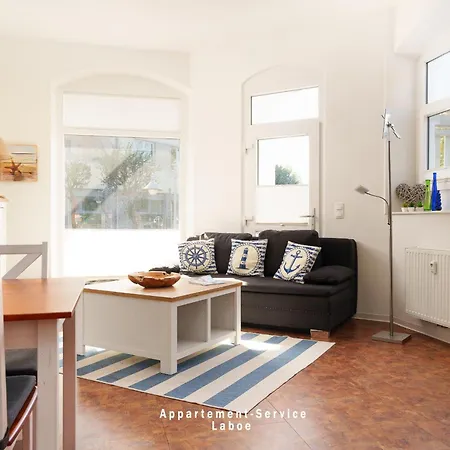 Meerluft Nur Wenige Minuten Vom Hafen Und Entfernt アパート