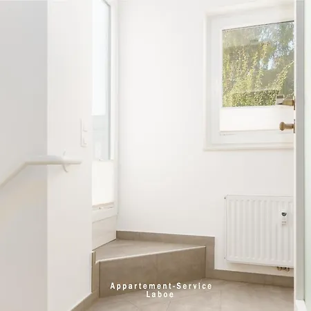 Meerluft Nur Wenige Minuten Vom Hafen Und Entfernt アパート ラーボエ